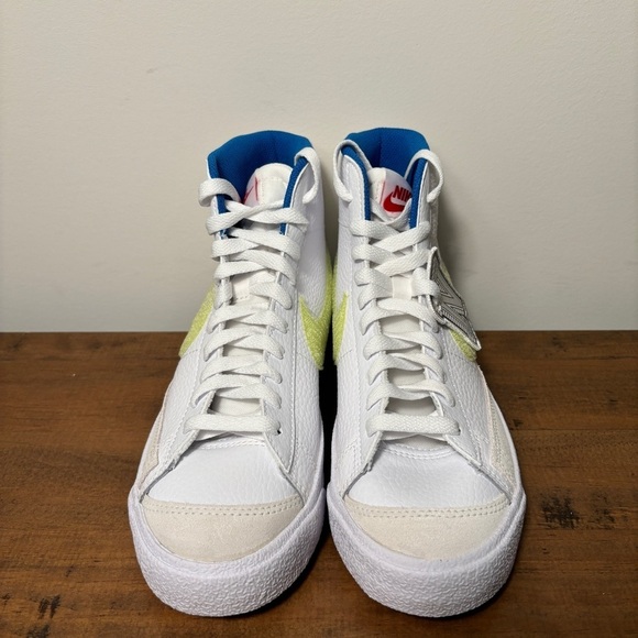 Nike Blazer Mid 77 Sneakers Shoes DQ1042 100 5.5Y / 7 Women New in Box - Picture 3 of 6